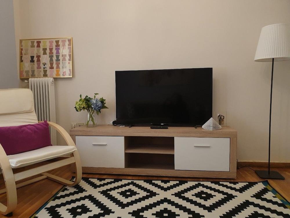 Mets 3 Mins Away From Panathenaic Apartment *